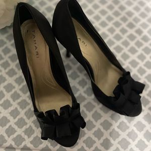 Tahari | Sloan Sateen Black Open Toe Pumps Size 6.5